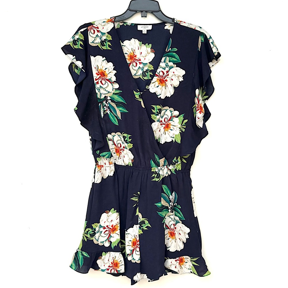 UMGEE Size Medium Floral Shorts Romper Jumpsuit Ruffle Short Sleeve Blue Cotton